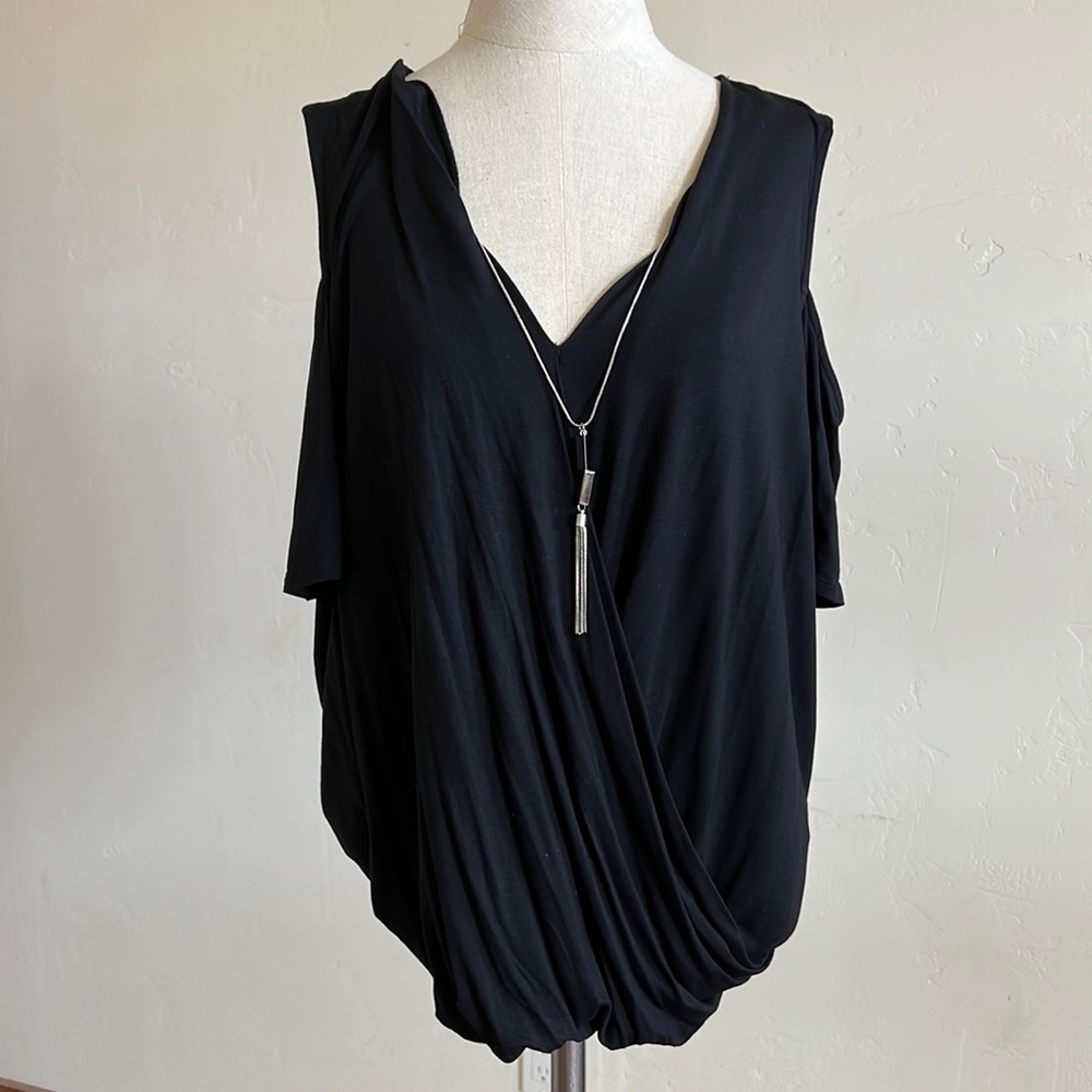 NWT, Bold Elements Cut to Curve Blouse